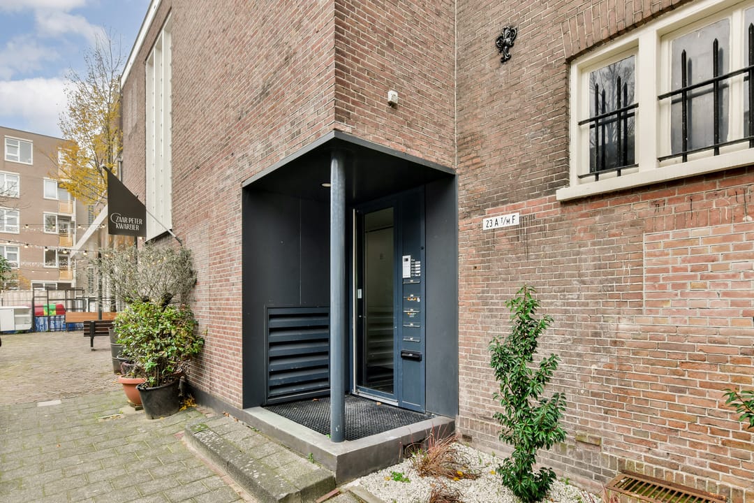 Photo 16 of Czaar Peterstraat 23-E