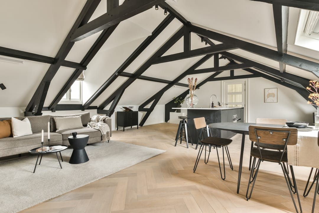 Photo 2 of Czaar Peterstraat 23-E