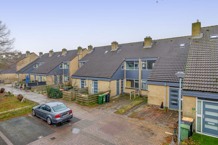 Photo 4 of Hoeker 17