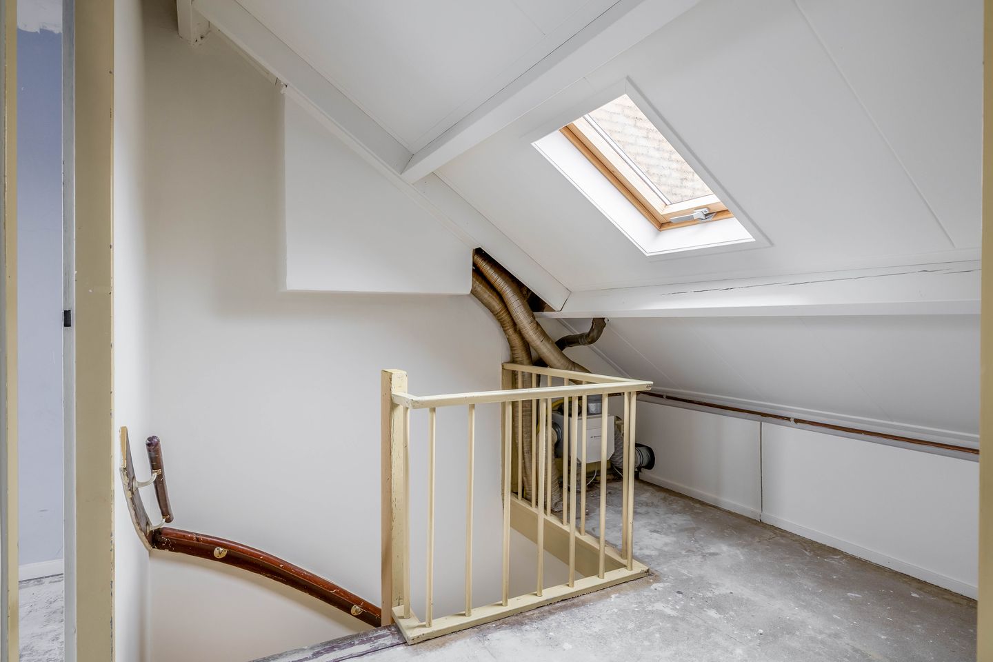 Photo 25 of Hoeker 17