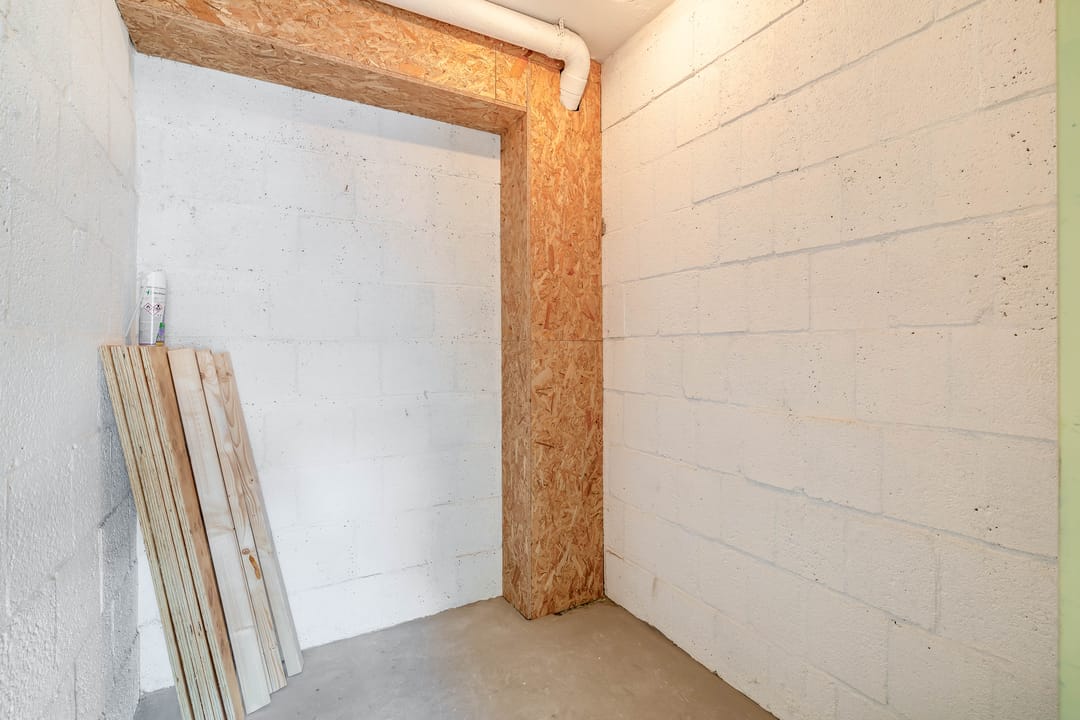 Photo 32 of Hoeker 17