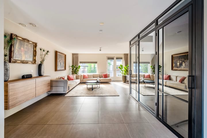 Spacious Family Home with Waterfront Garden and Private Mooring on IJburg — 15