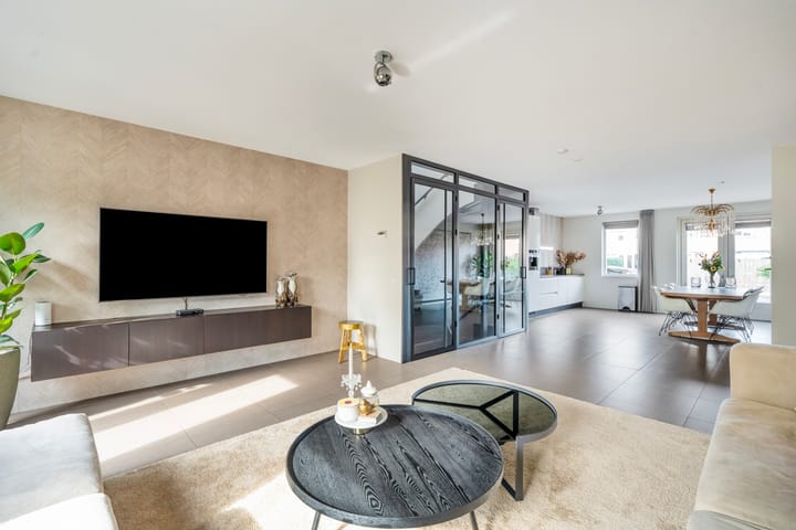 Spacious Family Home with Waterfront Garden and Private Mooring on IJburg — 17