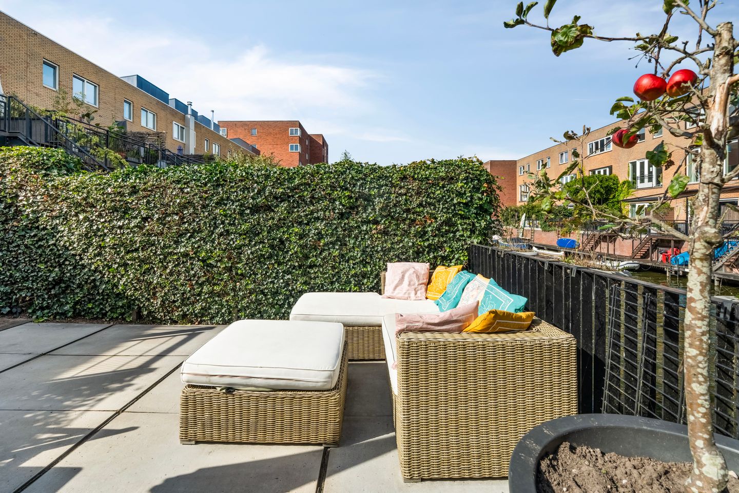 Spacious Family Home with Waterfront Garden and Private Mooring on IJburg — 37