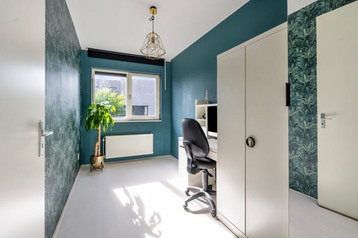 Spacious Family Home with Waterfront Garden and Private Mooring on IJburg — 65