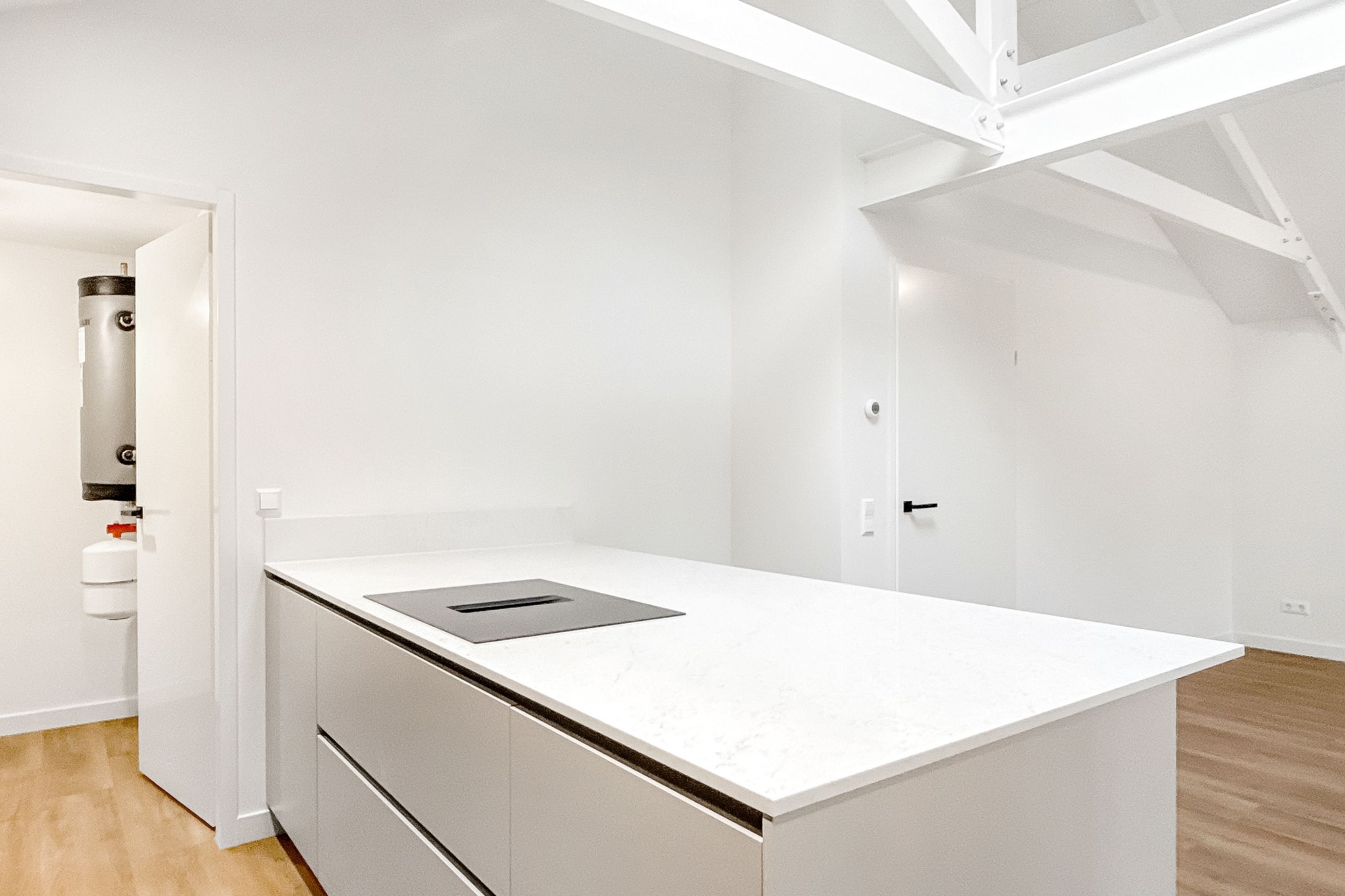 Foto 9 van Zuilhofstraat 4-A