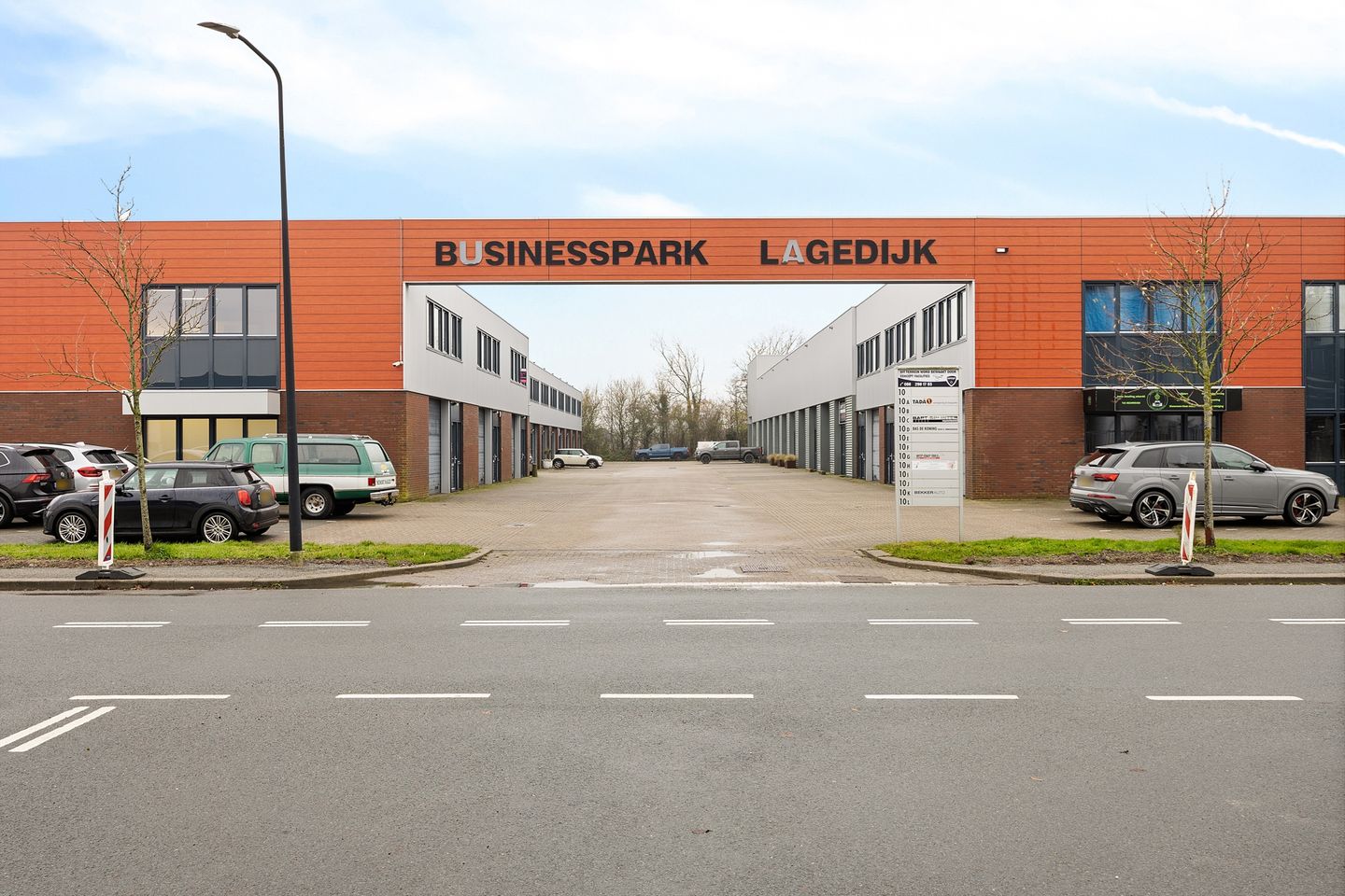 Bekijk foto 1 van de Langeloop 12-A