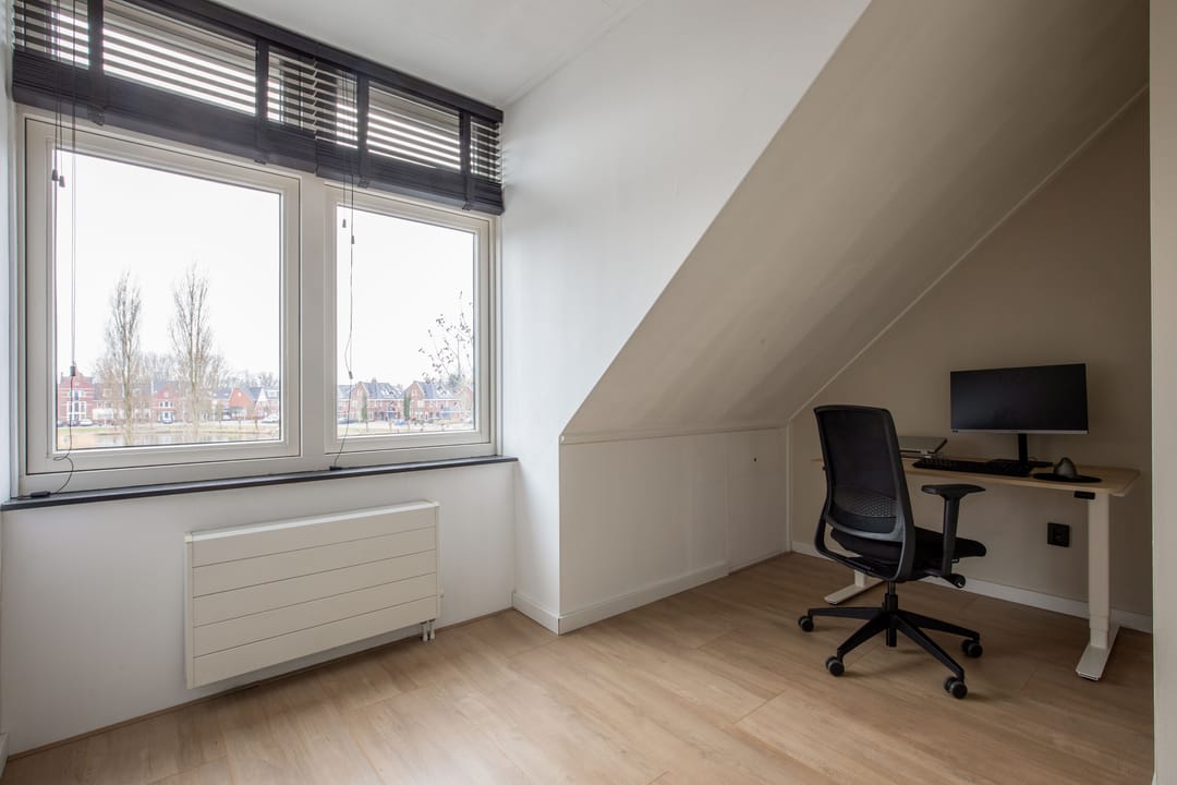 Photo 23 of Zwanebloemweg 44