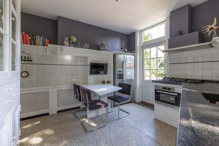 Characterful semi-detached villa from 1934 in protected villa district 't Spiegel — 20