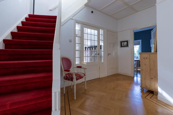 Characterful semi-detached villa from 1934 in protected villa district 't Spiegel — 24