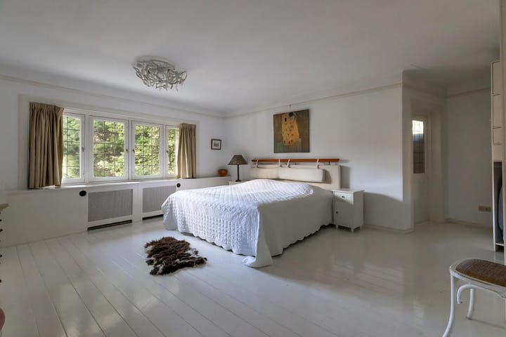 Characterful semi-detached villa from 1934 in protected villa district 't Spiegel — 28
