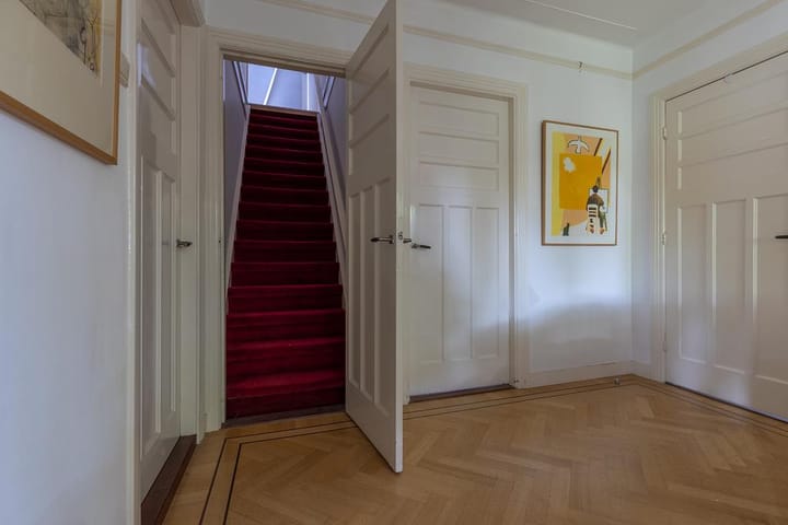 Characterful semi-detached villa from 1934 in protected villa district 't Spiegel — 46