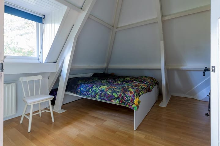 Characterful semi-detached villa from 1934 in protected villa district 't Spiegel — 56