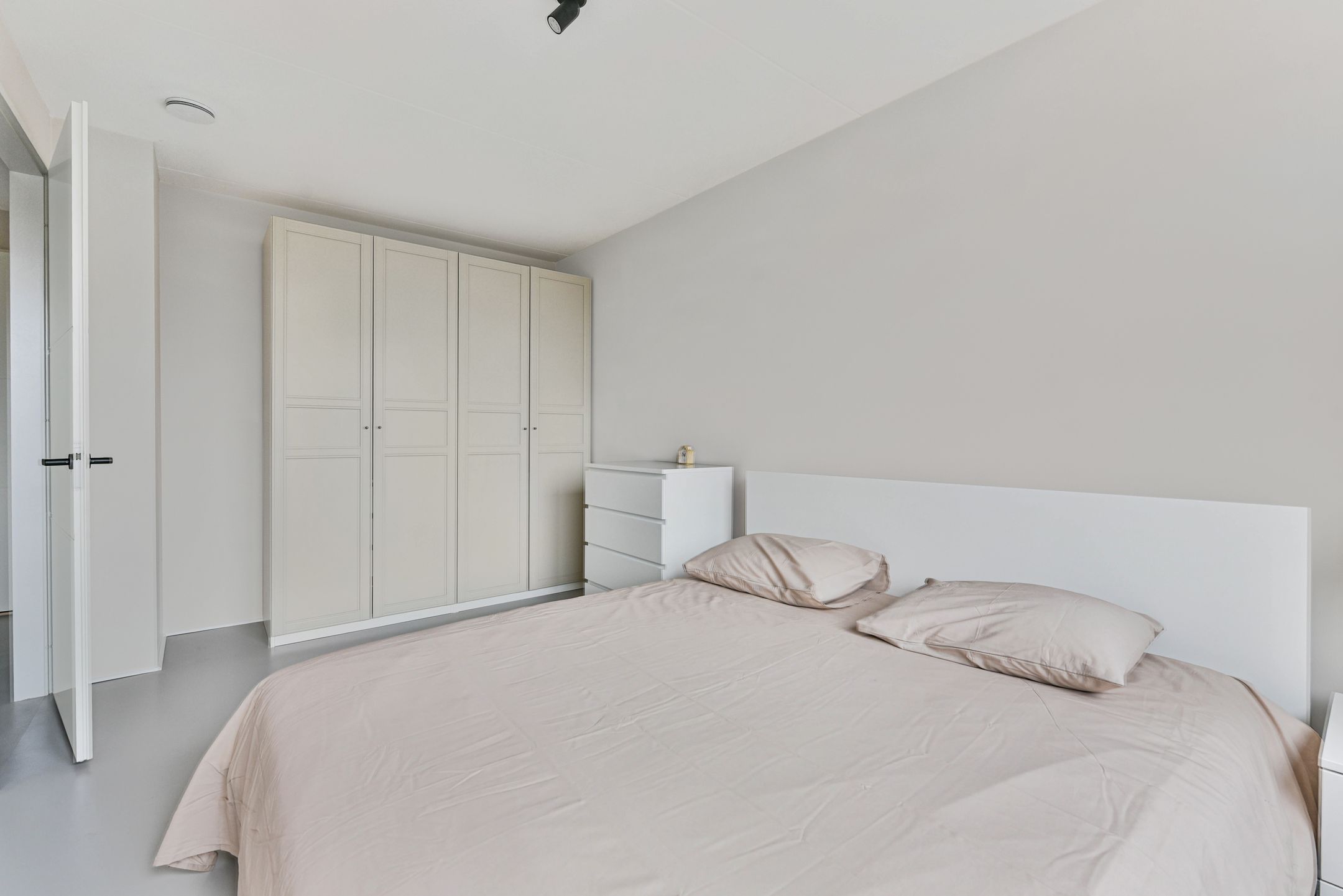 Foto 18 van Tiellaan 84