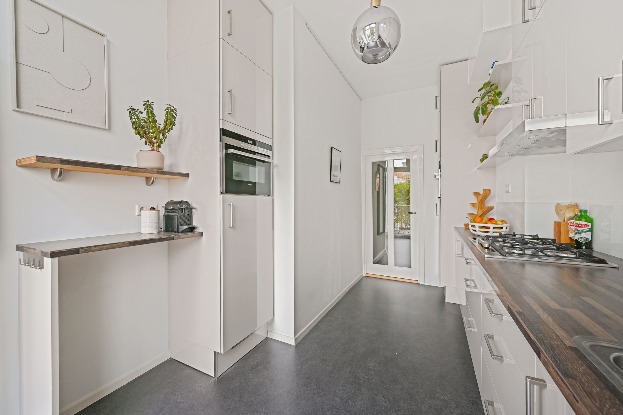 Photo 24 of 2e De Carpentierstraat 183