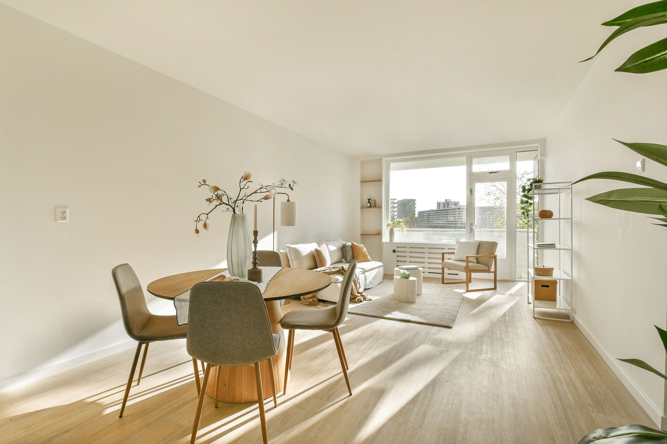 Apartment in Amsterdam, G-buurt, Zuidoost - View 2