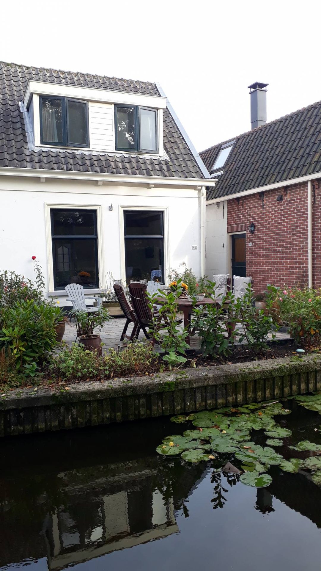 Hoekwoning aan Watertje 43, Zoeterwoude