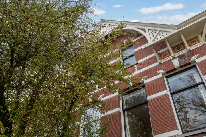 Photo 2 of Zoeterwoudsesingel 17