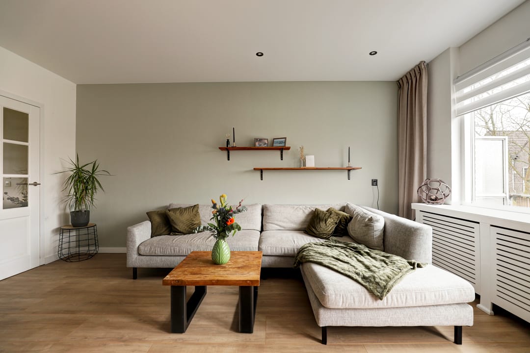 Move-in Ready Maisonnette with Sunny Balcony — 13