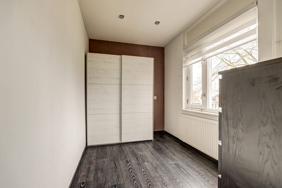 Move-in Ready Maisonnette with Sunny Balcony — 25