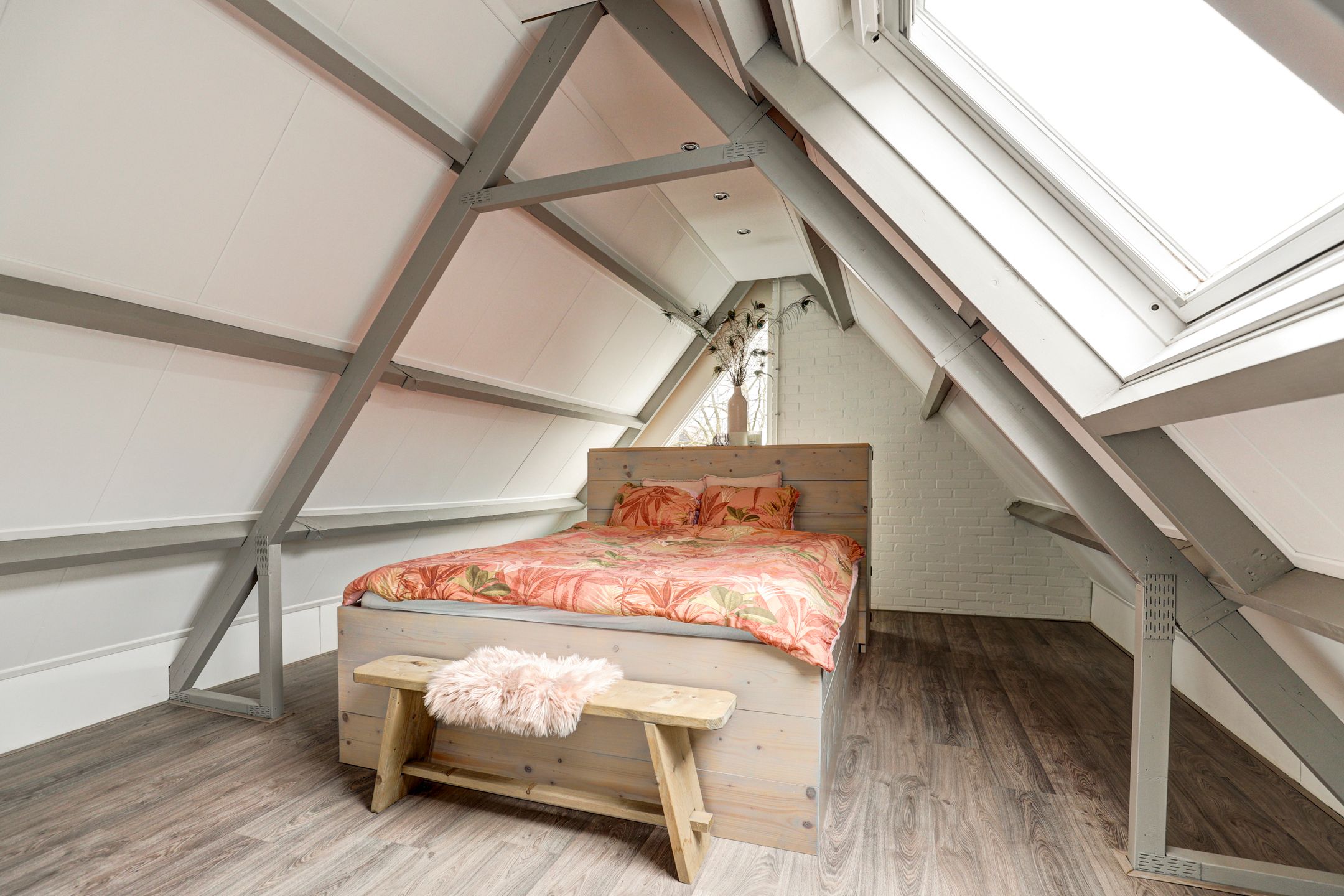 Move-in Ready Maisonnette with Sunny Balcony — 35