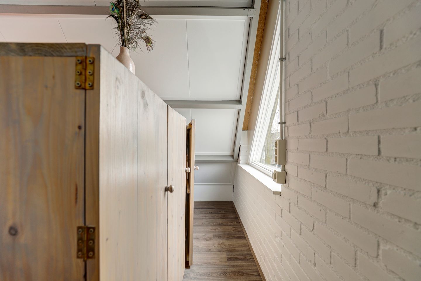 Move-in Ready Maisonnette with Sunny Balcony — 37