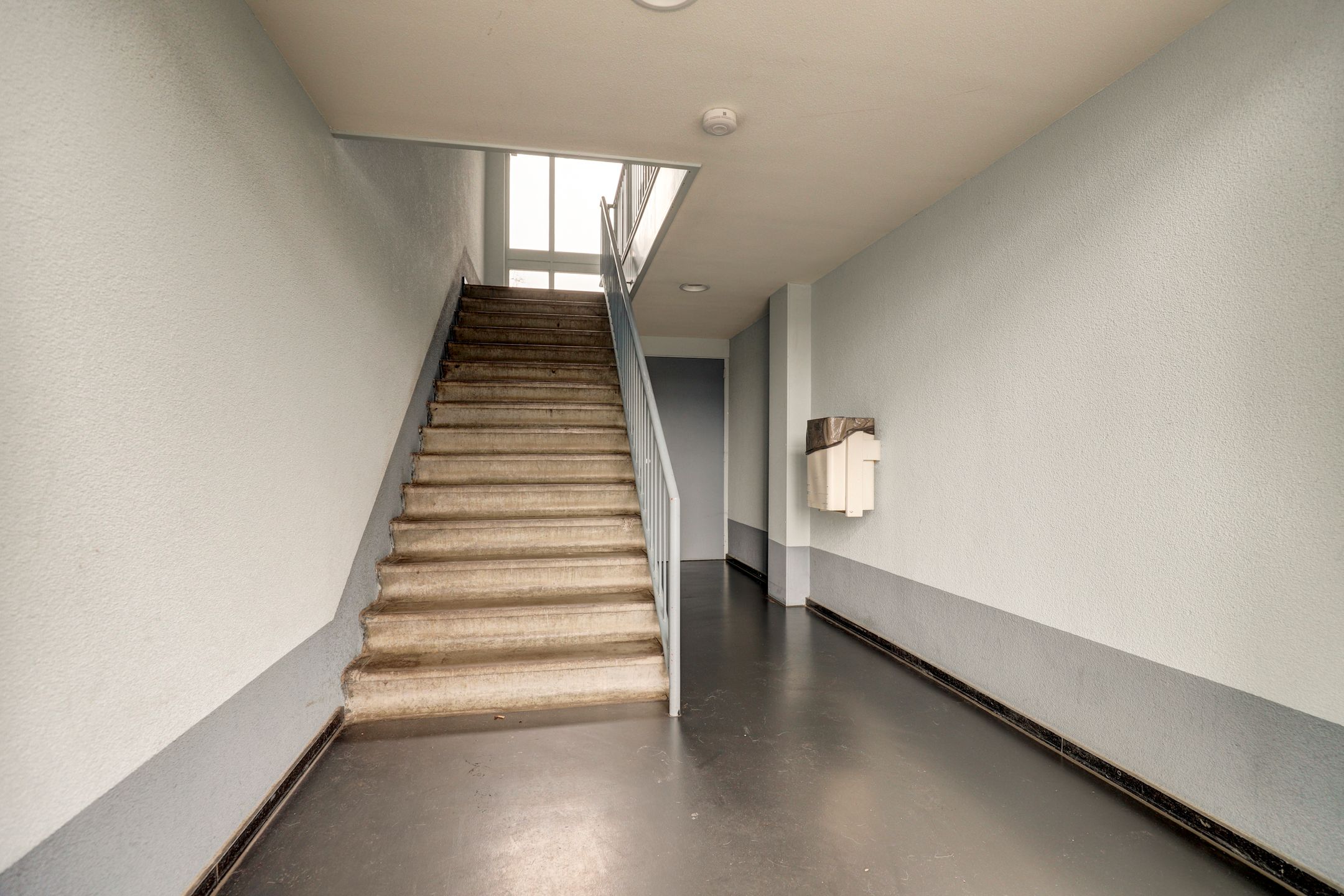 Move-in Ready Maisonnette with Sunny Balcony — 53