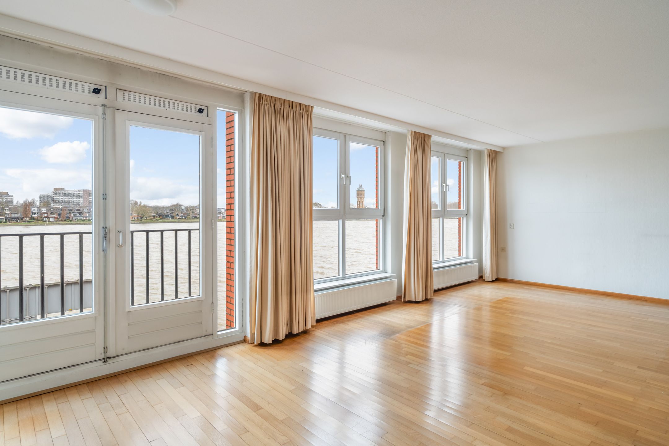 Foto 3 van Buiten Walevest 80