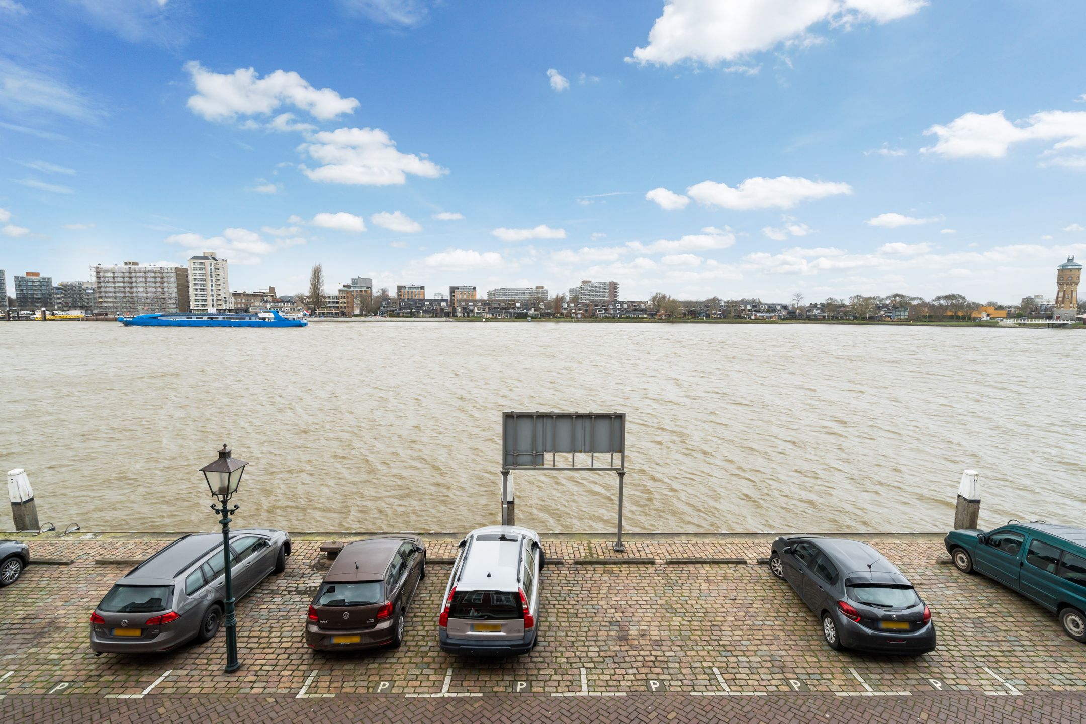 Foto 15 van Buiten Walevest 80