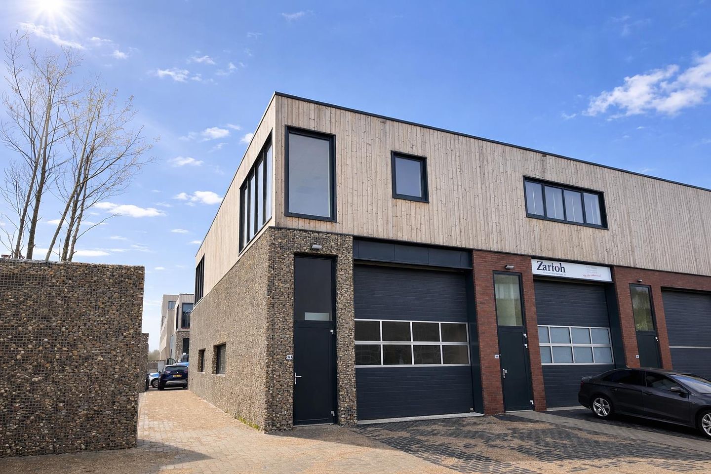 View photo 1 of Overvliet 144