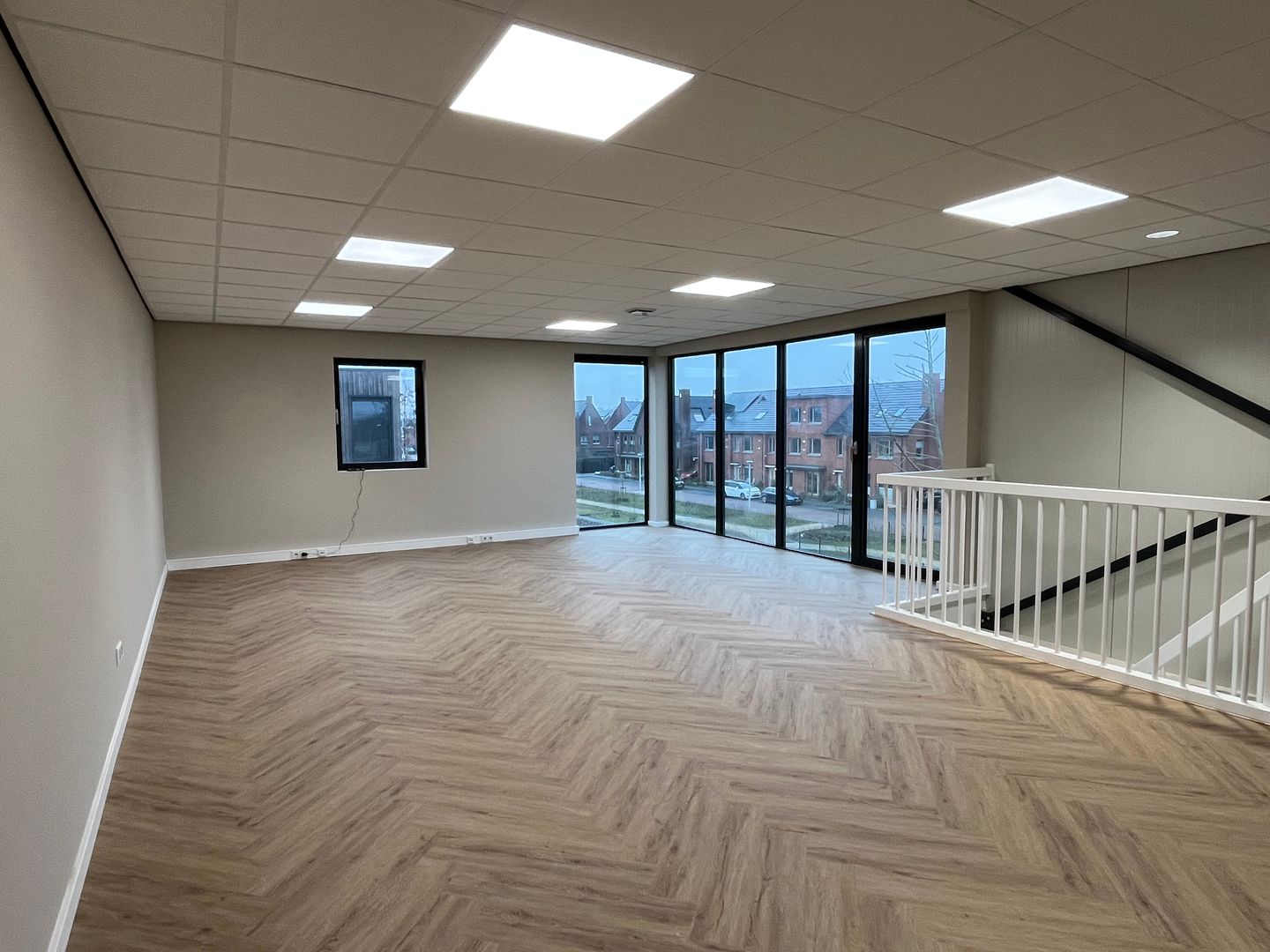 View photo 3 of Overvliet 144