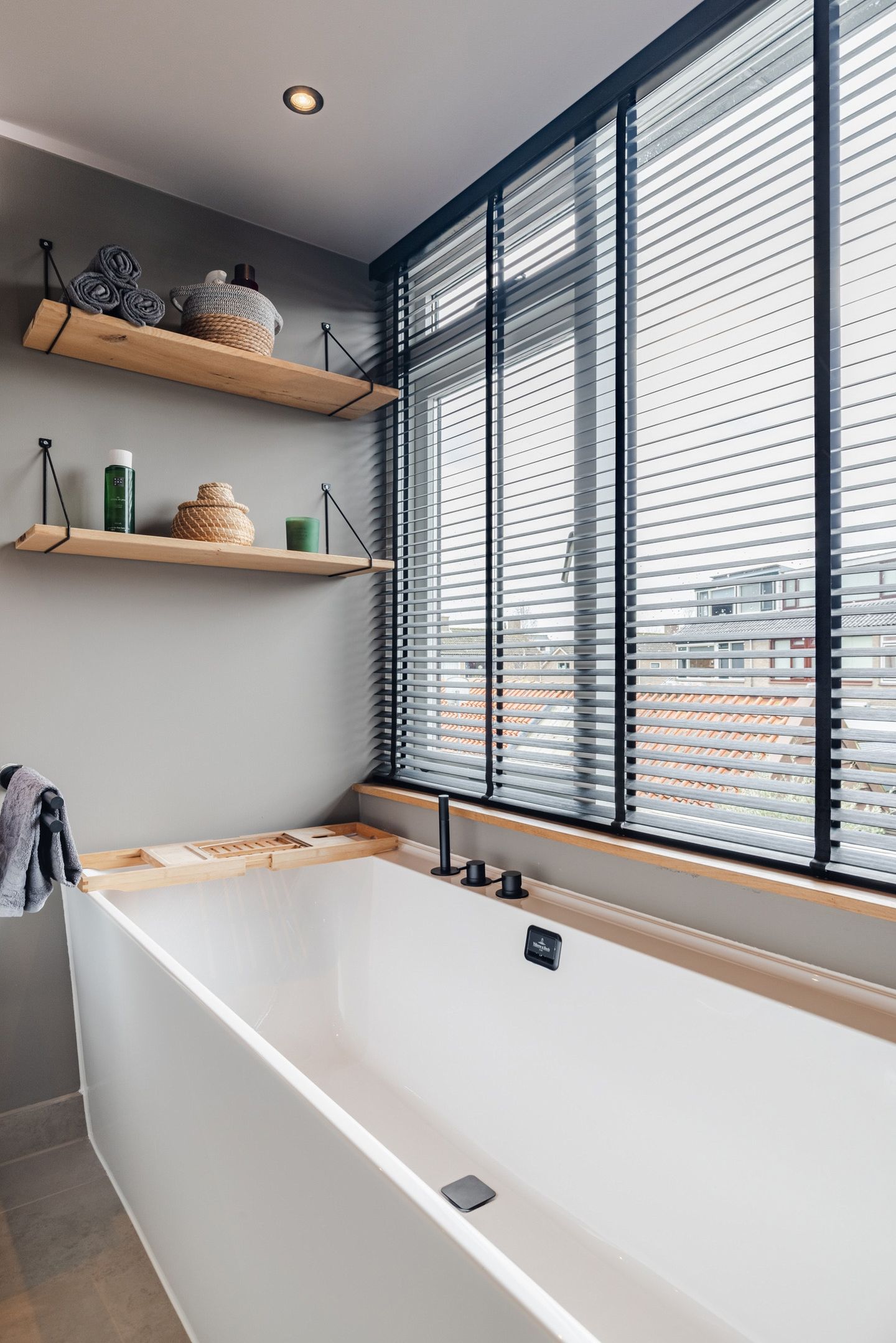 Foto 35 van Strick van Linschotenstraat 71