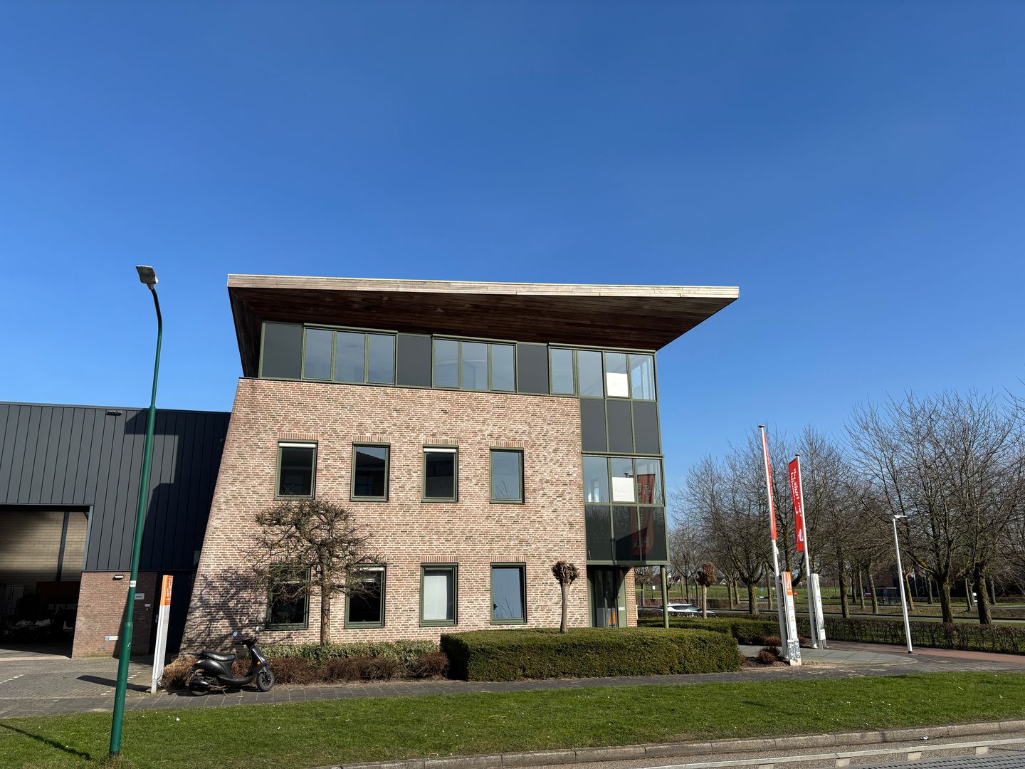 Bekijk foto 1 van Hoofdveste 7