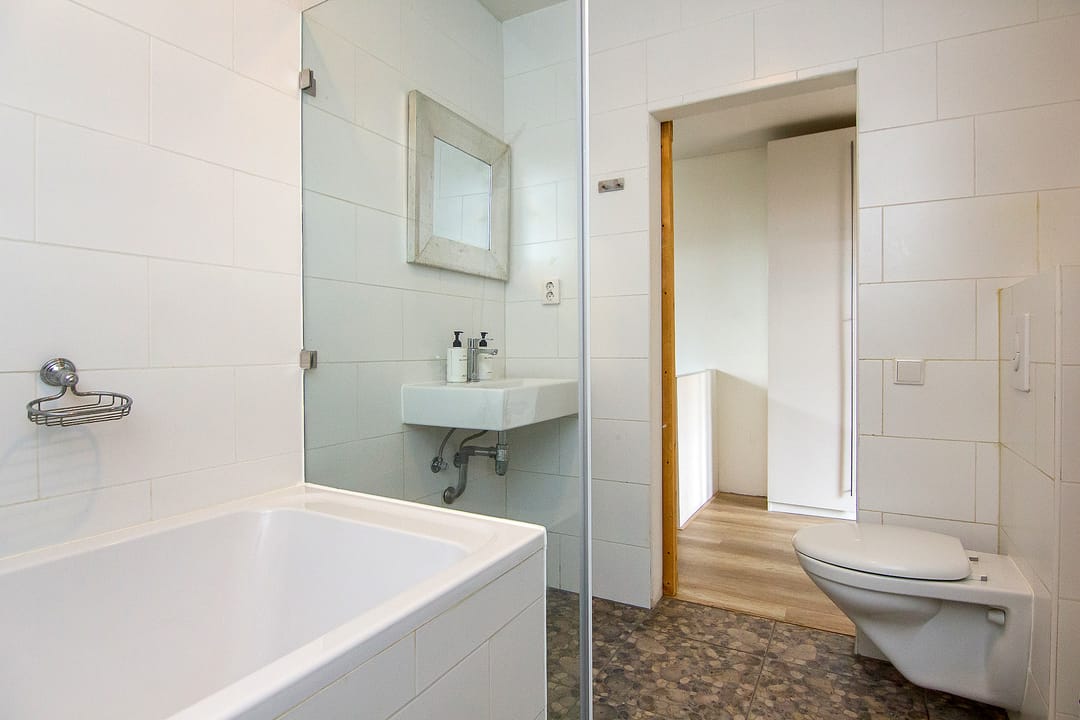 Fully Renovated Family Home with Expansion Potential in Haarlem — 52