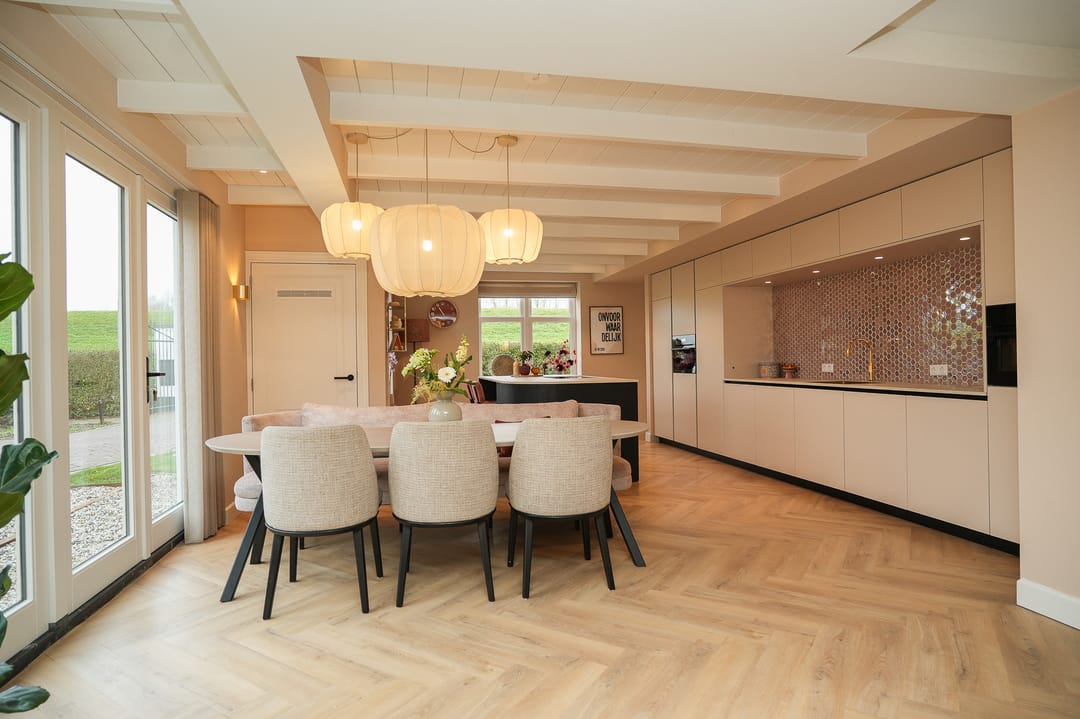 Photo 11 of Beemstraat 44