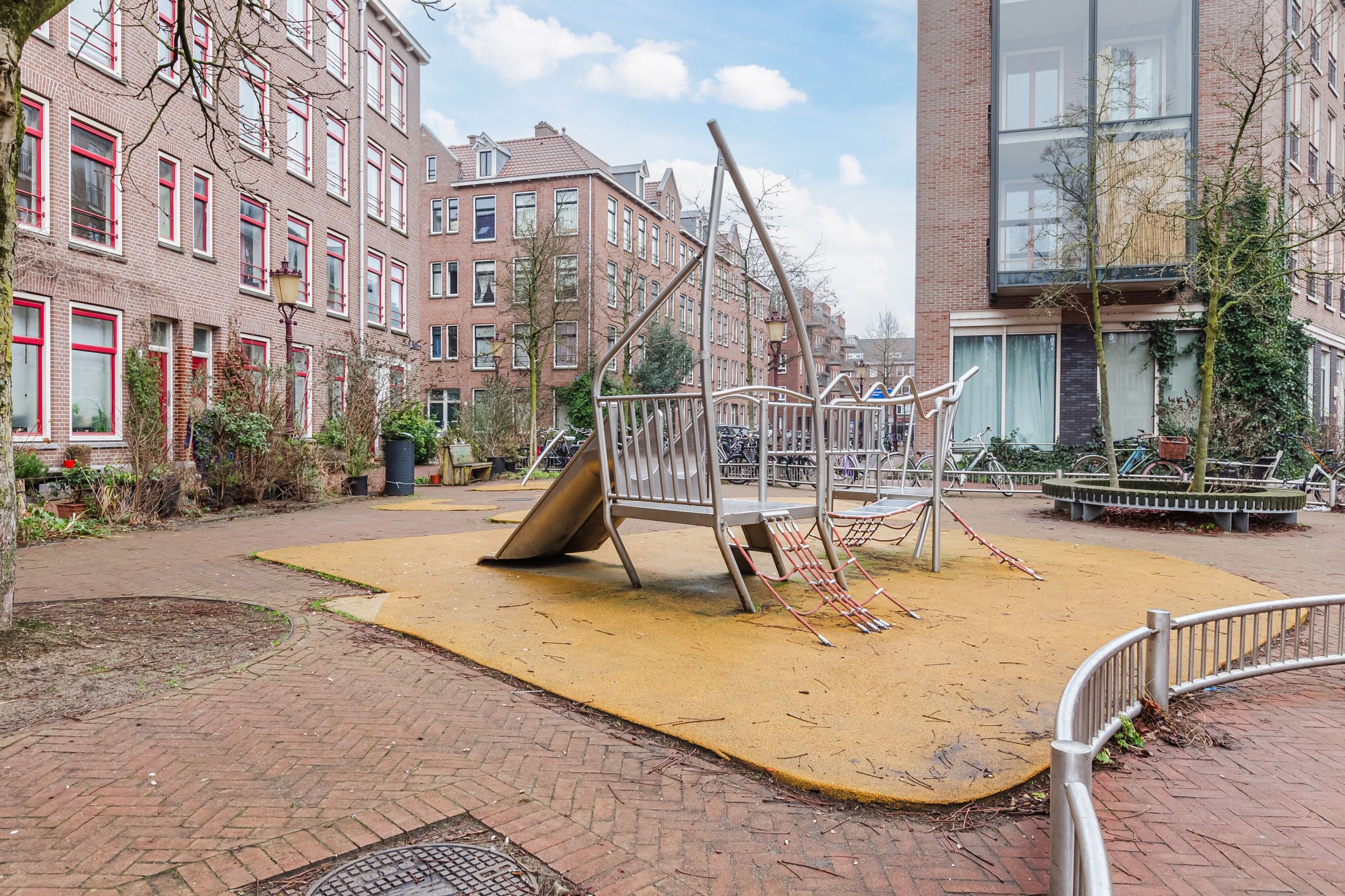 Photo 30 of Borneostraat 21-3
