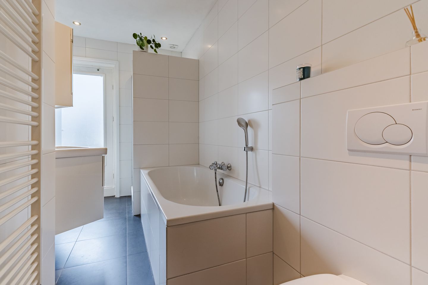 Photo 35 of Parallelweg 15