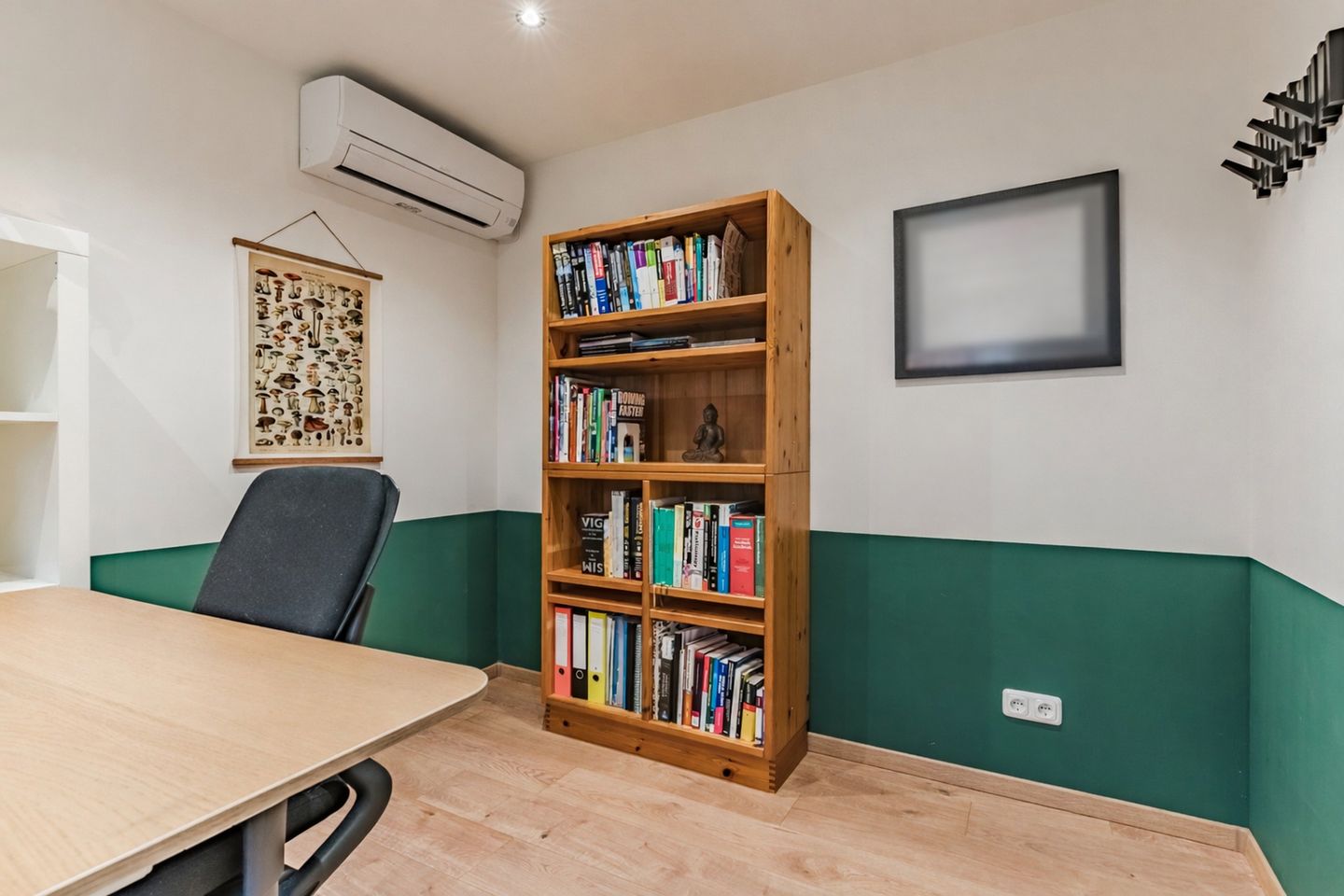 Photo 59 of Parallelweg 15