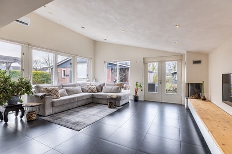 Oosterom 10 secondary image