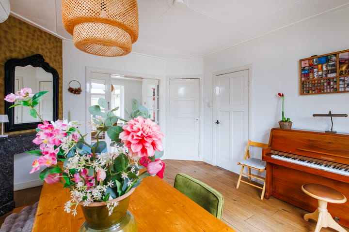 Characteristic semi-detached house on a spacious plot of 347 m2 — 19
