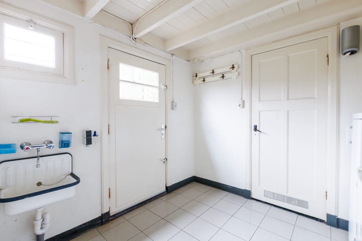 Characteristic semi-detached house on a spacious plot of 347 m2 — 29