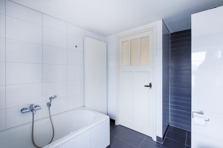 Characteristic semi-detached house on a spacious plot of 347 m2 — 67
