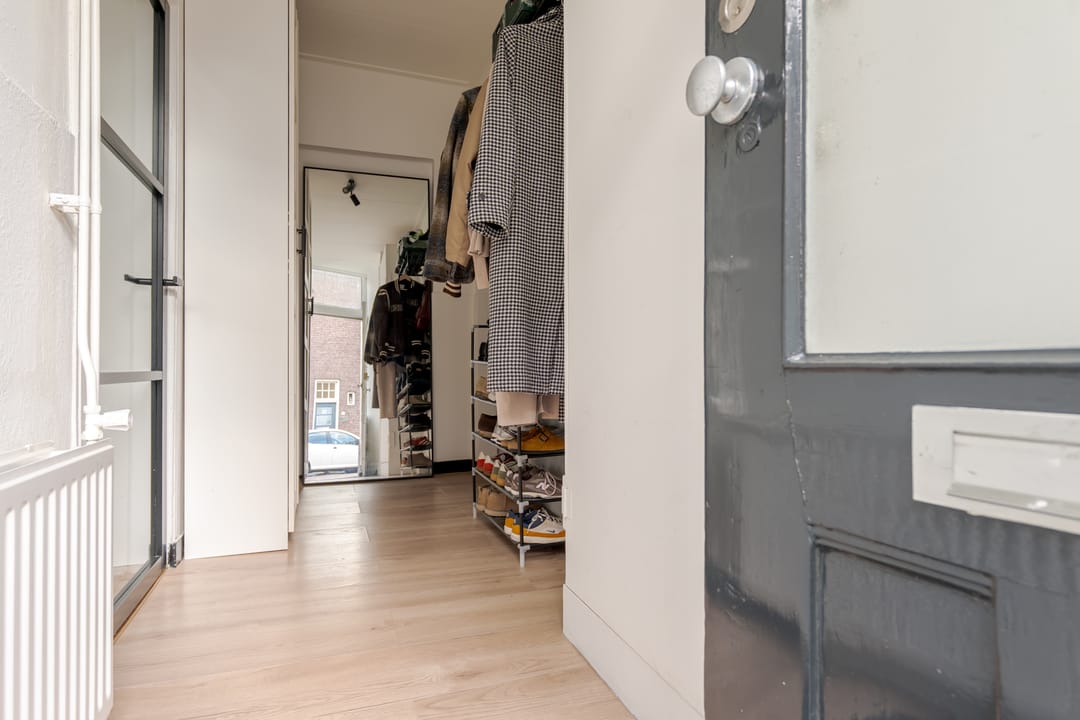 Photo 8 of Van Ittersumstraat 31-A