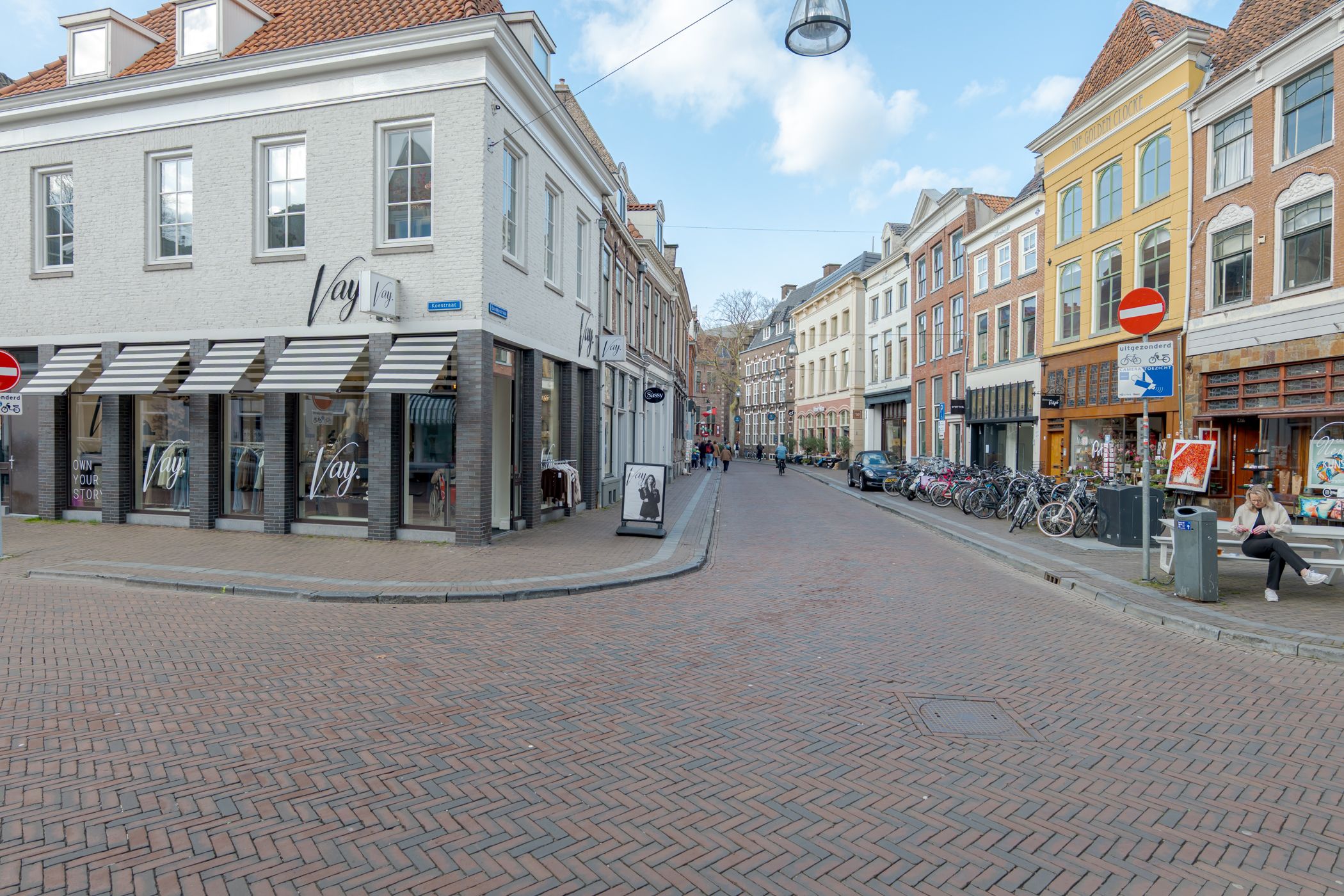 Photo 33 of Van Ittersumstraat 31-A