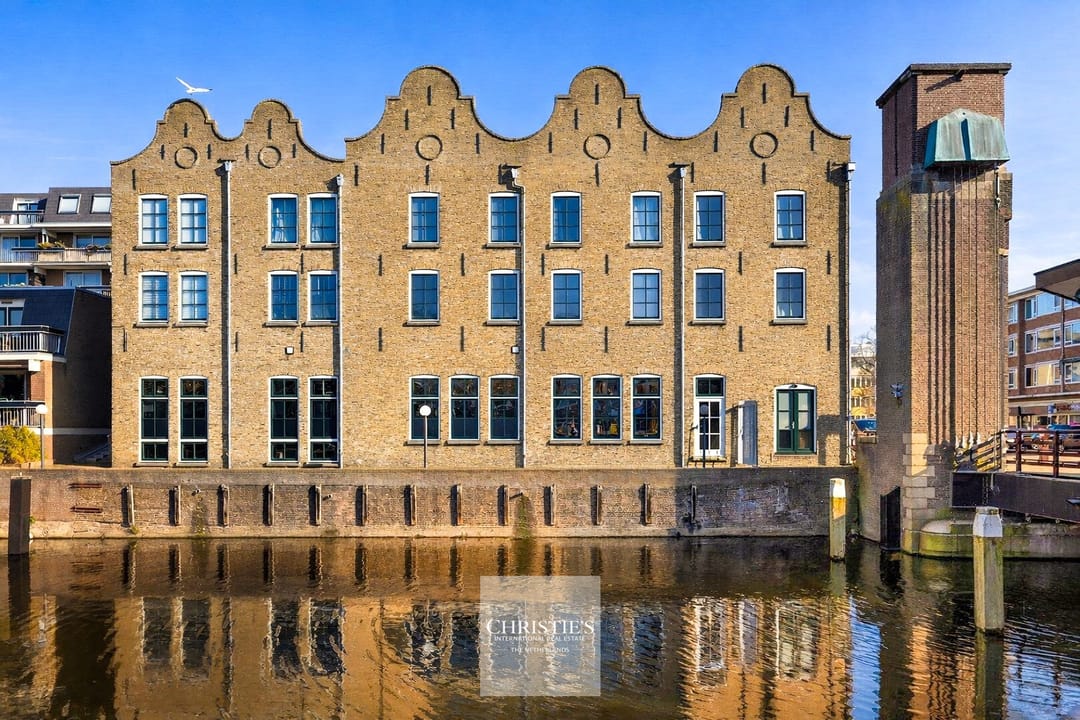 Photo 2 of Oranjestraat 68