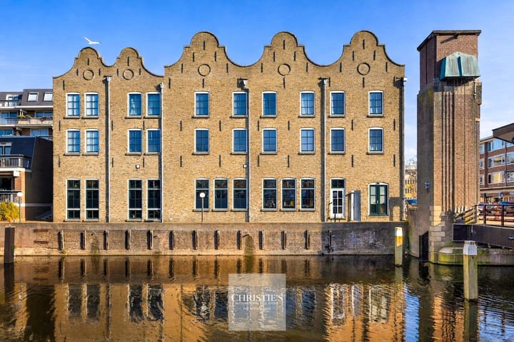 Photo 2 of Oranjestraat 68