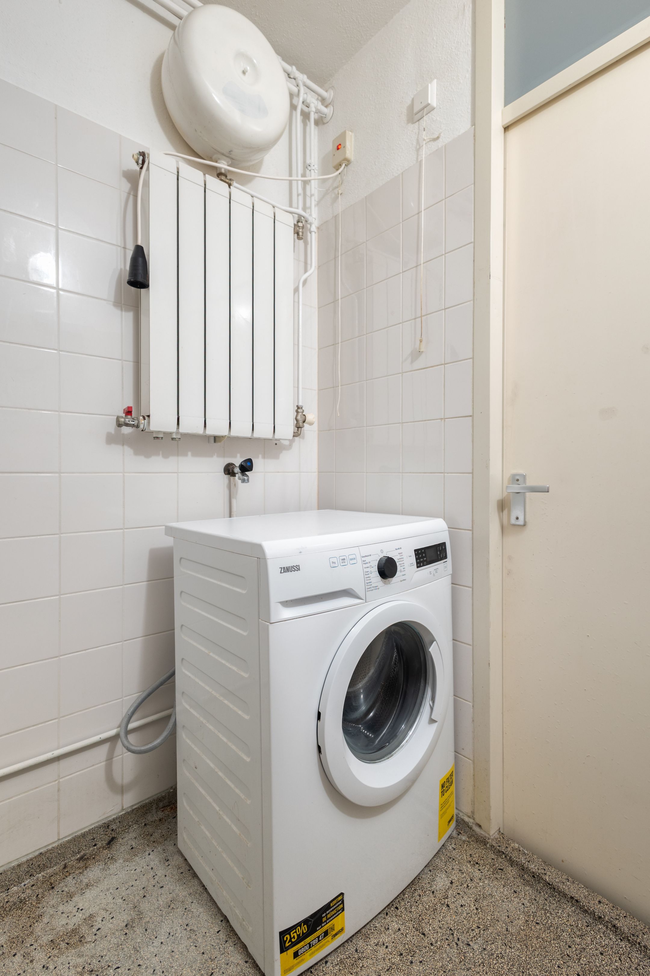 Photo 18 of Barbusselaan 354