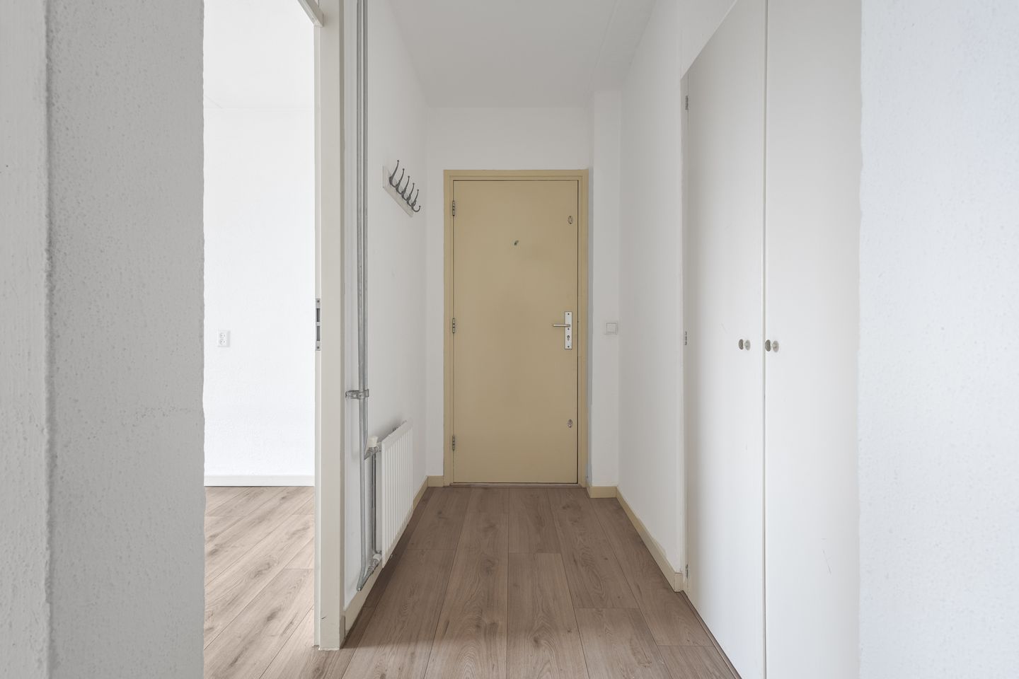 Photo 19 of Barbusselaan 354