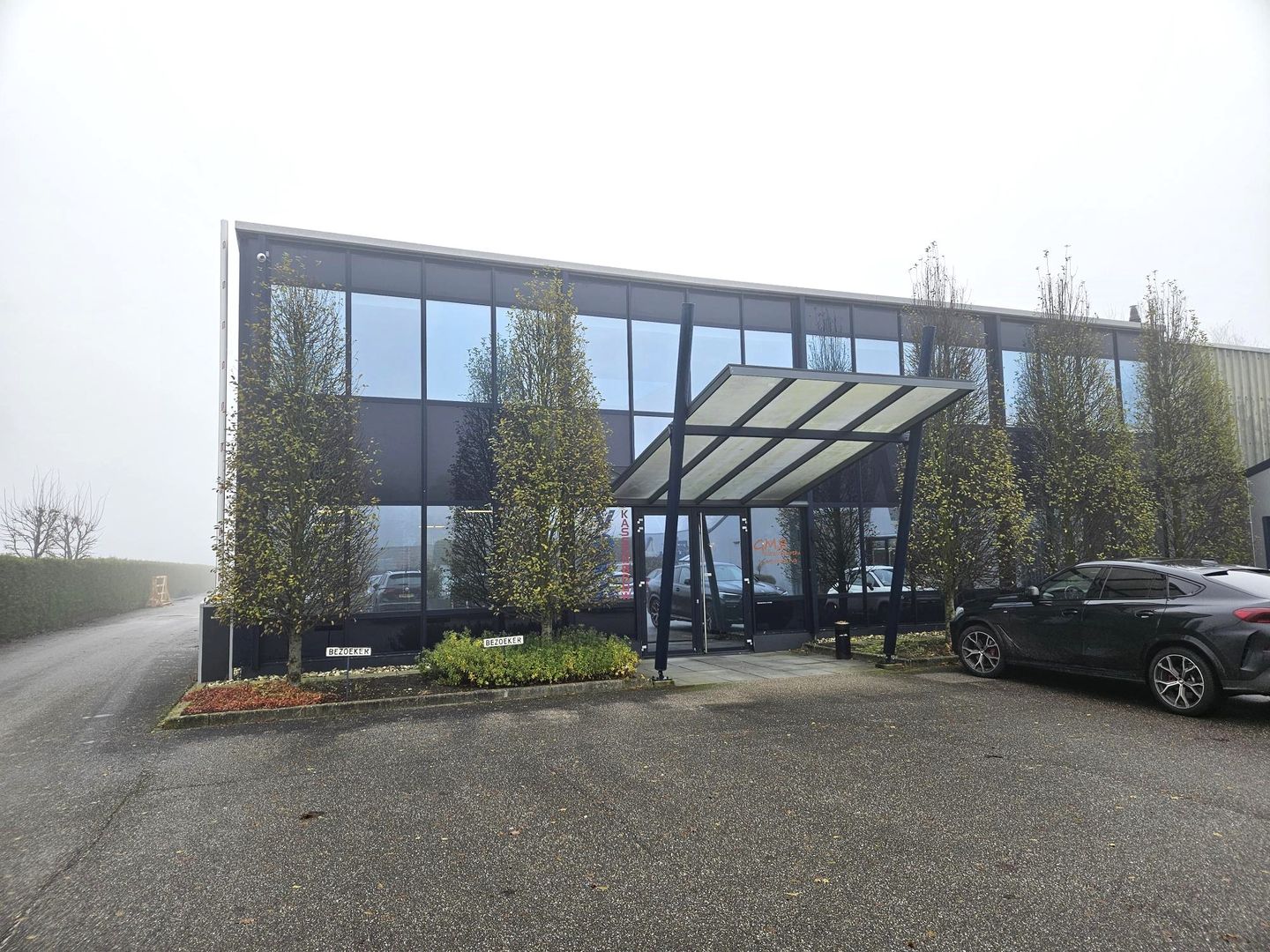 View photo 1 of Ericasestraat 69-A