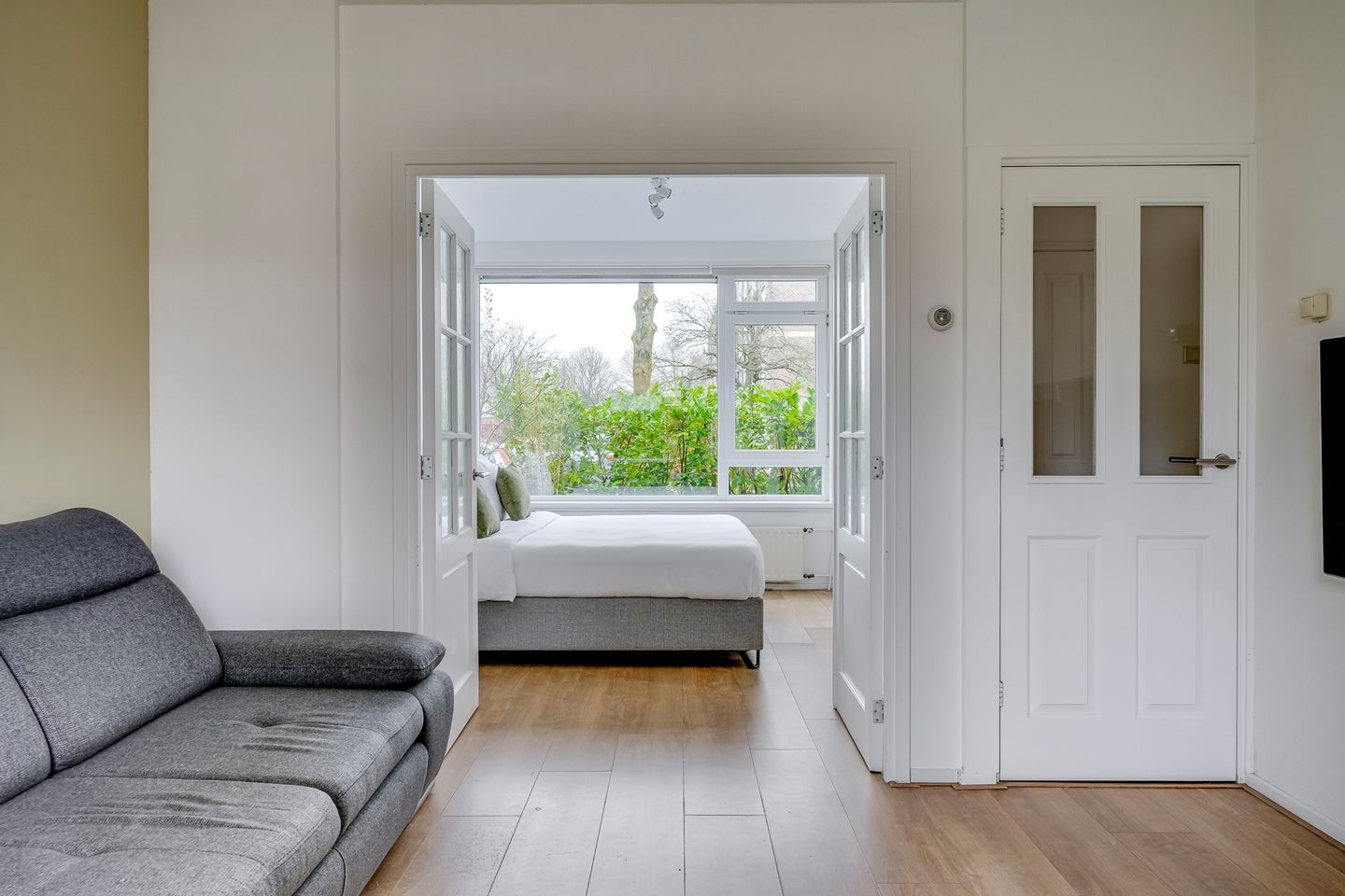 Ready-to-move ground floor apartment with sunny south-facing garden in Utrecht — 25